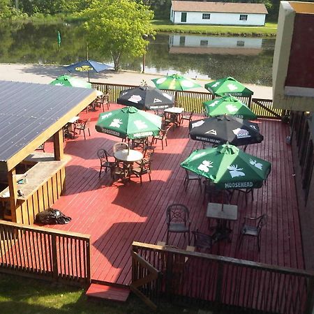 Econo Lodge Smiths Falls Exteriör bild