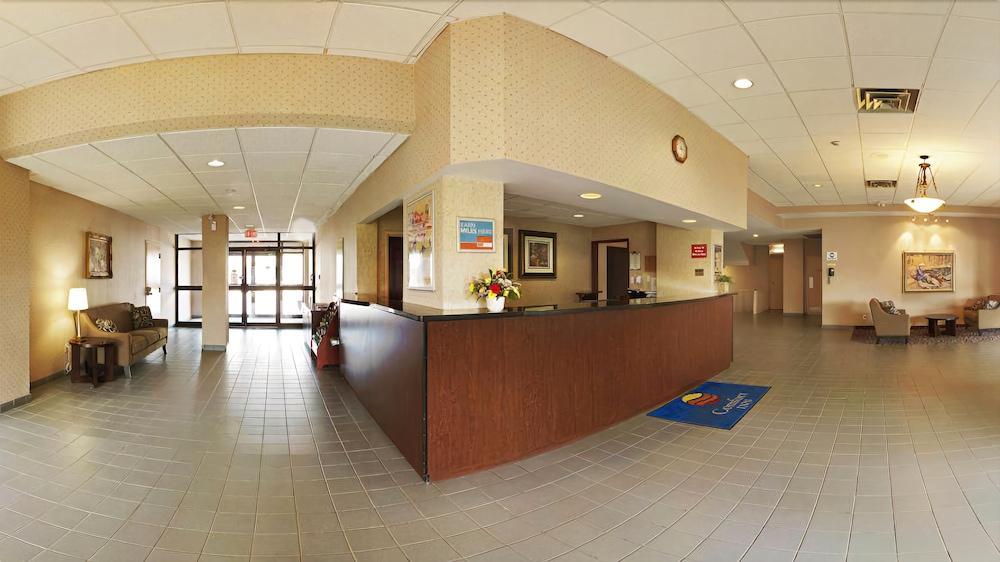 Econo Lodge Smiths Falls Exteriör bild