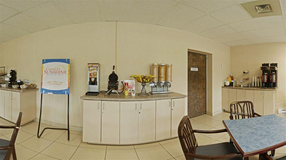 Econo Lodge Smiths Falls Exteriör bild