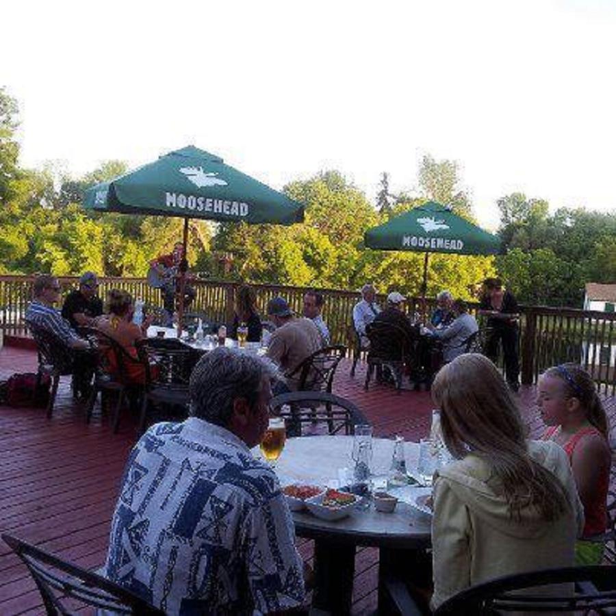 Econo Lodge Smiths Falls Exteriör bild